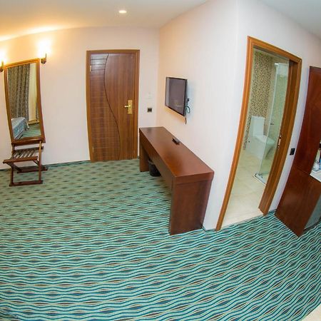 Ruma Port Hotel Baku Exteriör bild