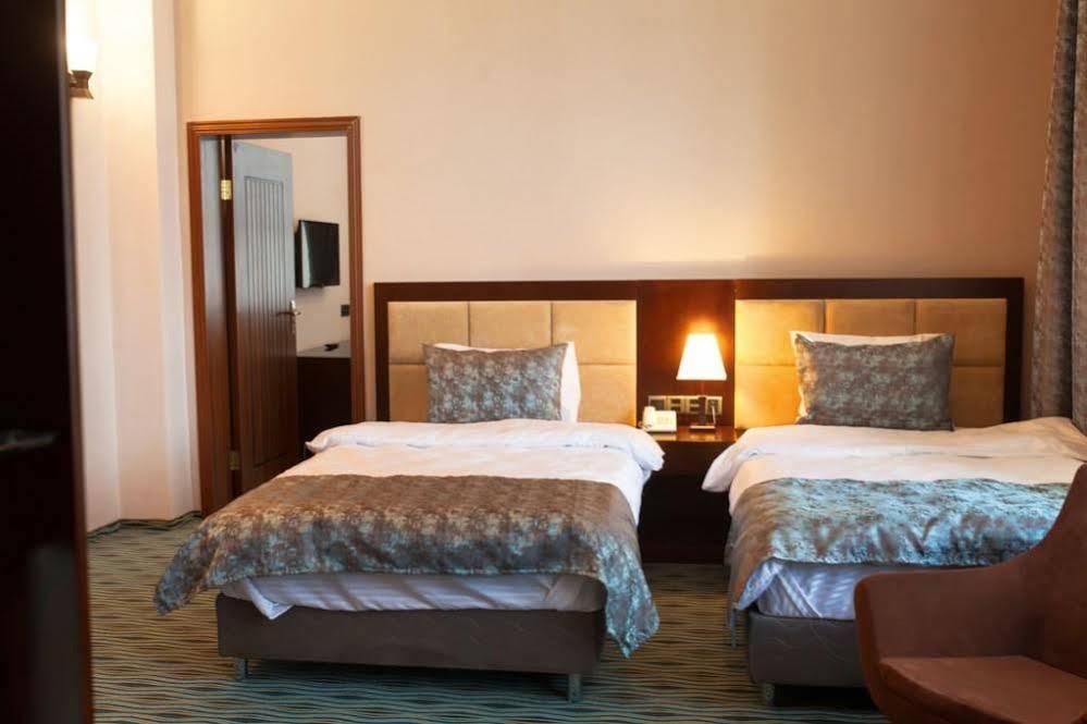 Ruma Port Hotel Baku Exteriör bild