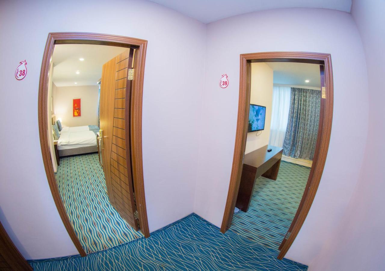 Ruma Port Hotel Baku Exteriör bild